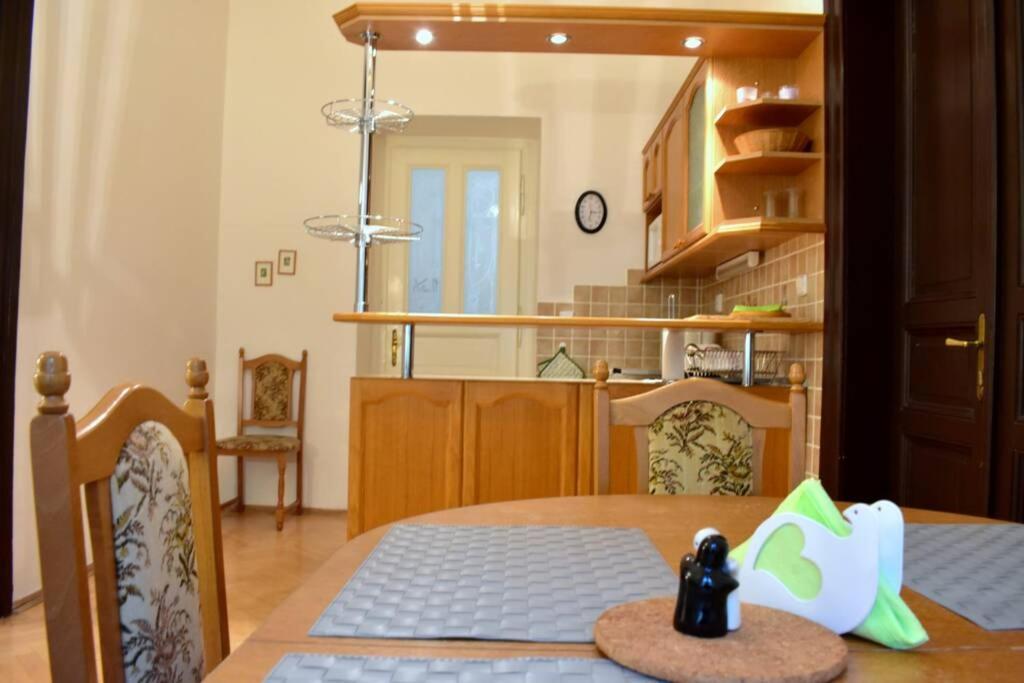 Bedroom With Sauna Апартаменти